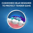 thumbnail image 2 of Cepillo de dientes Oral-B Frozen II cerdas suaves, paquete de 2, 2 of 9