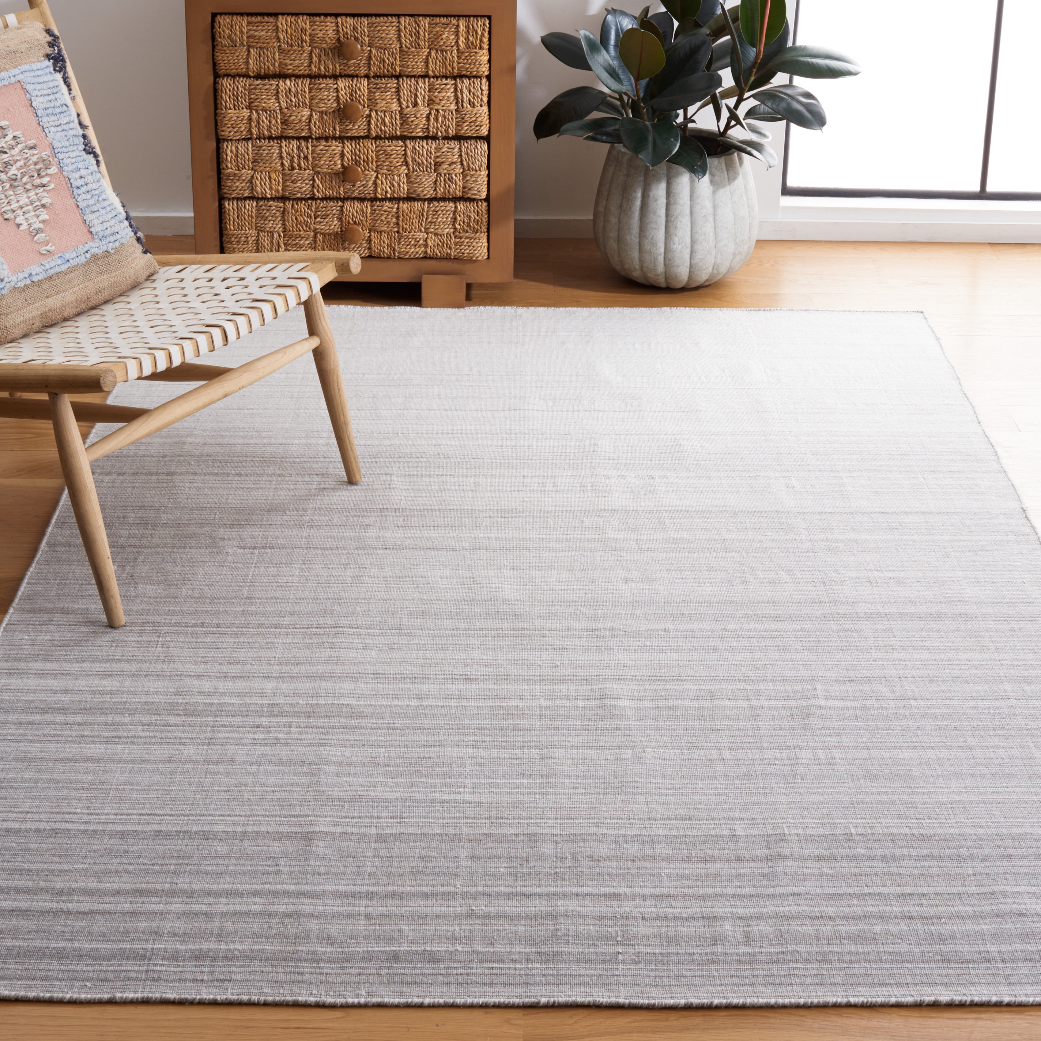 SAFAVIEH Kilim Nadia Striped Polyester Area Rug, Silver, 6' x 6' Square