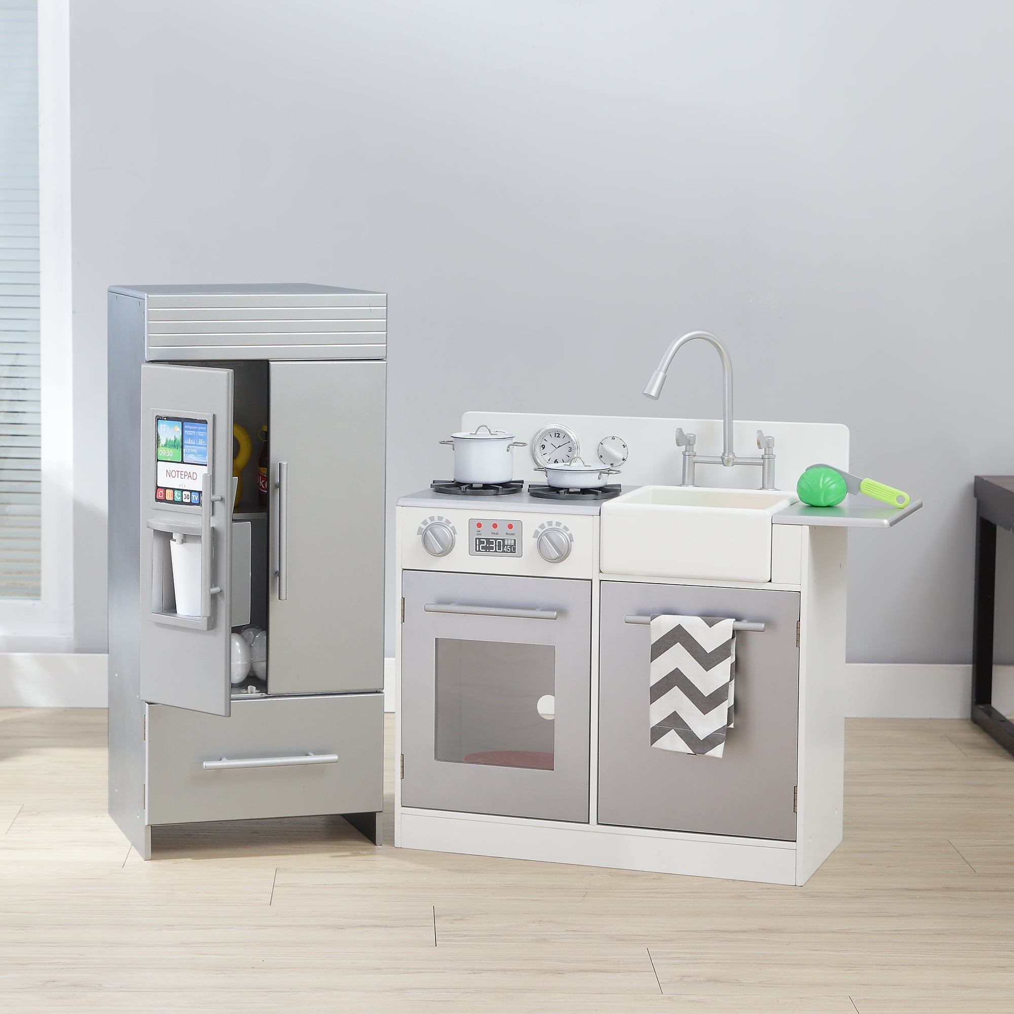 Teamson Kids Chelsea Big Play Kitchen Silver / White