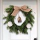 thumbnail image 5 of Adornos de bola de Navidad de terciopelo Paquete de 12 | Grandes decoraciones de árbol de vacaciones flocadas a prueba de roturas de 2.36" | Acabado mate Rojo Burdeos Tan Blanco Tierra | Elegante, 5 of 7