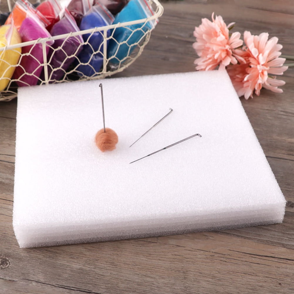 GOOHOCHY  4 Pcs Felting Kit Beginner Flat Soft Wool Work Mat Needle Foam Pad