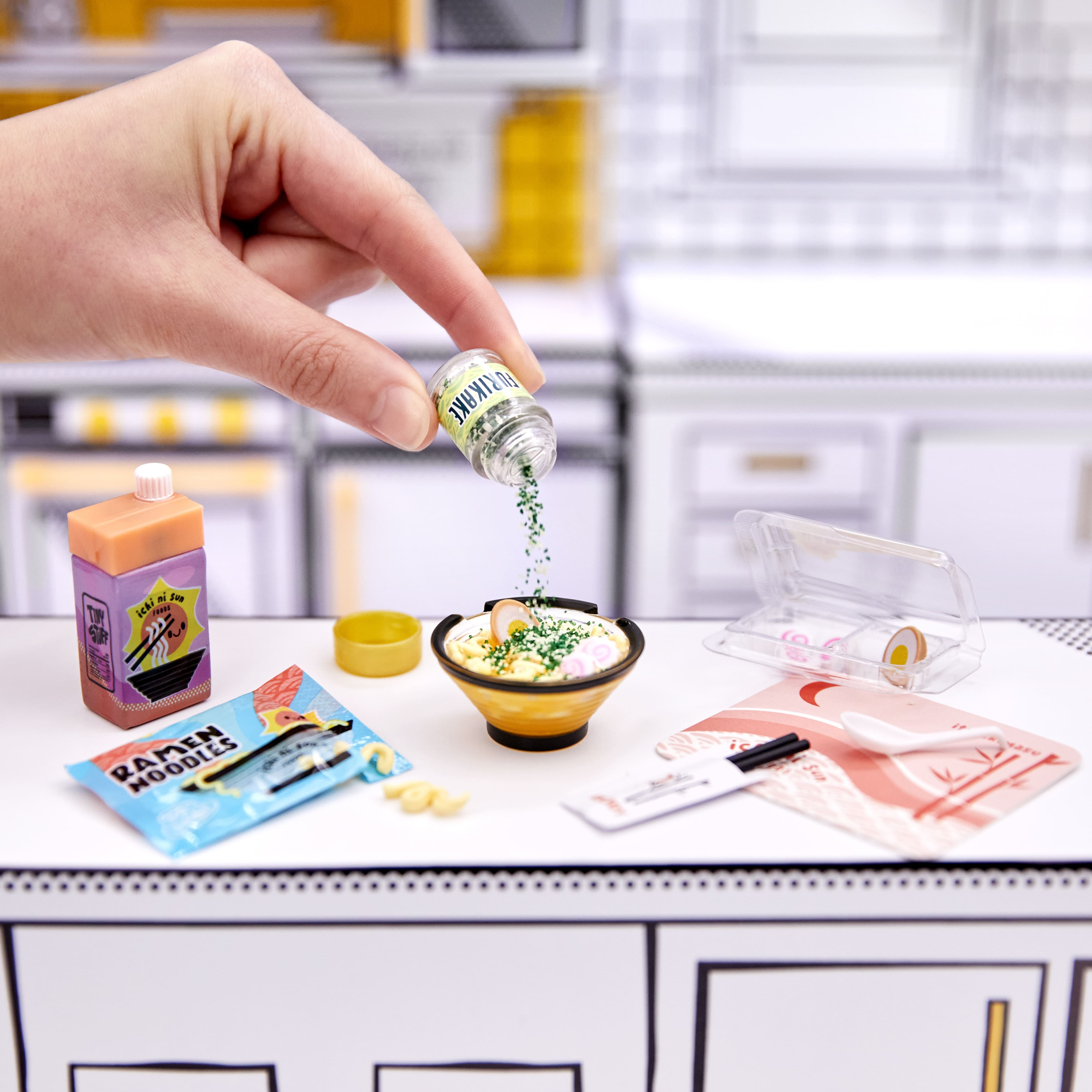 MGA's Miniverse - Make It Mini Food Cafe Minis – L.O.L. Surprise