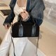 thumbnail image 4 of Bolso Tipo Cartera Hombro Pequeño Hobo Elegante Con Correa Ajustable PU para Mujer, 4 of 9