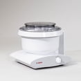 thumbnail image 4 of Bosch Universal Plus - Mezclador de pie Eléctrico Agitador de 500 W, 6.5 cuartos con látigos de alambre, gancho para masa y paquete extensor de gancho para masa NutriMill, 4 of 5