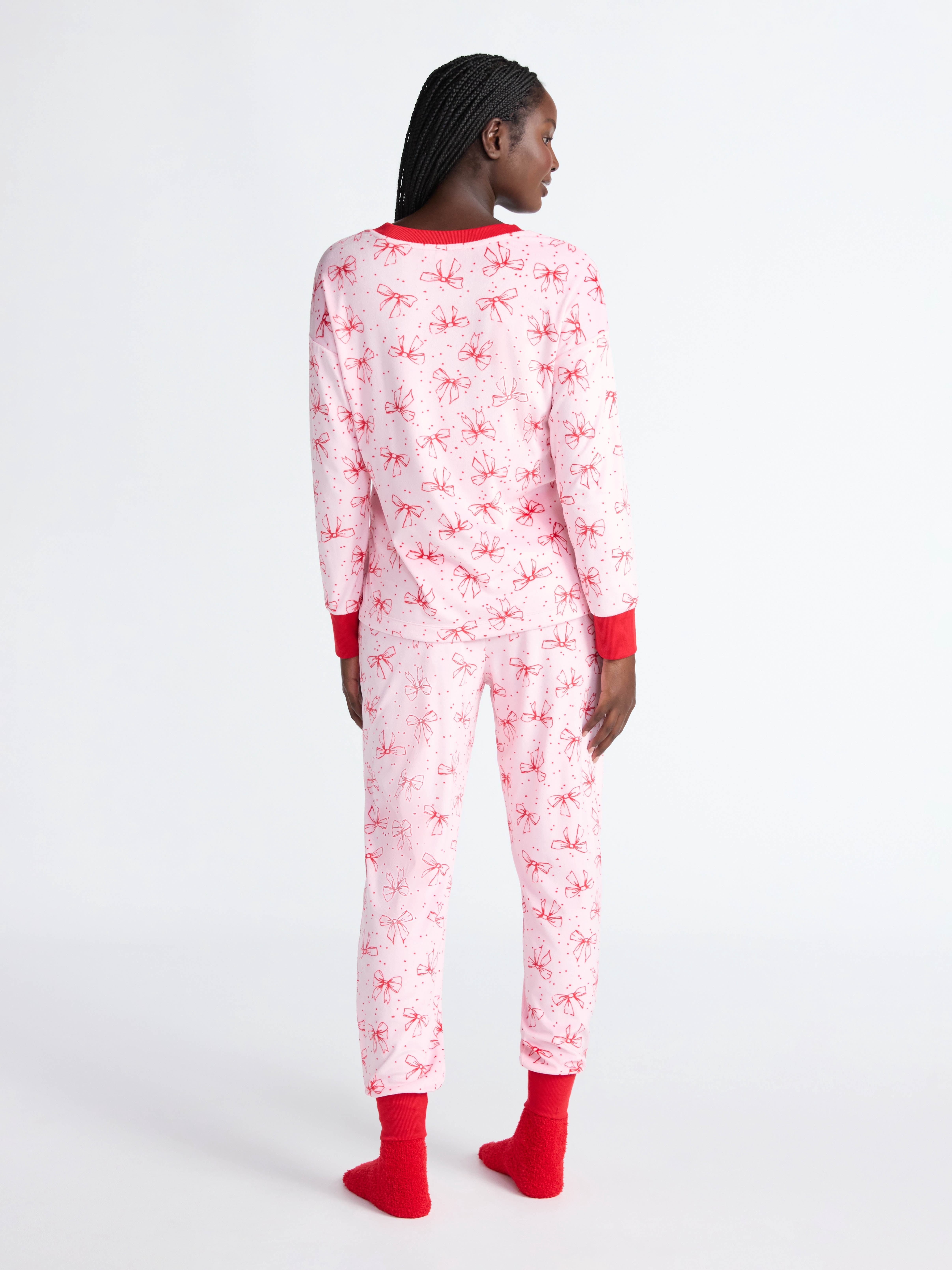Joyspun Women’s Stretch Velour Long Sleeve Top, Pants, and Socks Pajama Set, 3-Piece, Sizes XS-4X