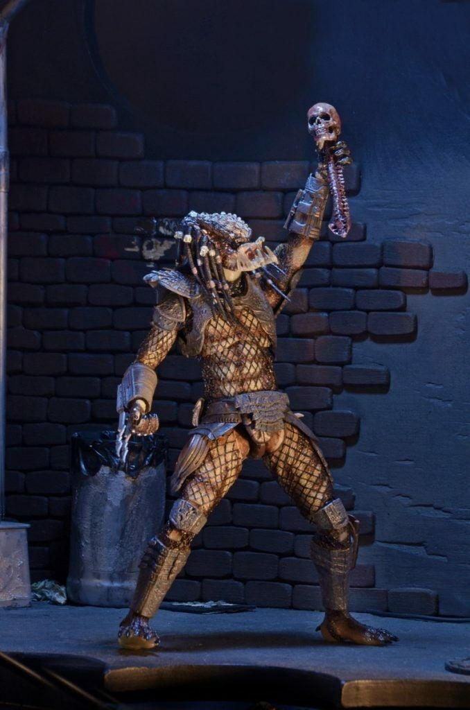 NECA Predator 2: Battle Damaged City Hunter Ultimate with Biomask