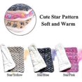 thumbnail image 1 of Manta para mascotas de franela mullida premium, suave y cálida, para perros y gatos, tamaño pequeño, con estrellas amarillas., 1 of 3