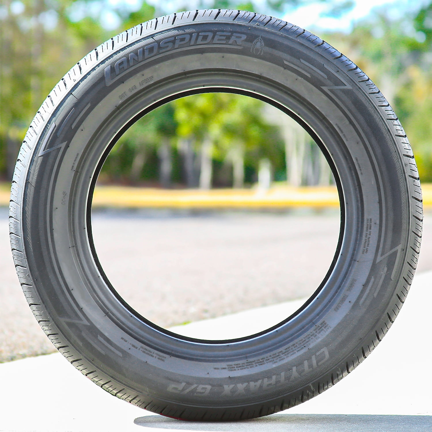 185/65R15 ② Landspider Citytraxx 185/65R15 Performance Tire Fits: 2017 Hyundai