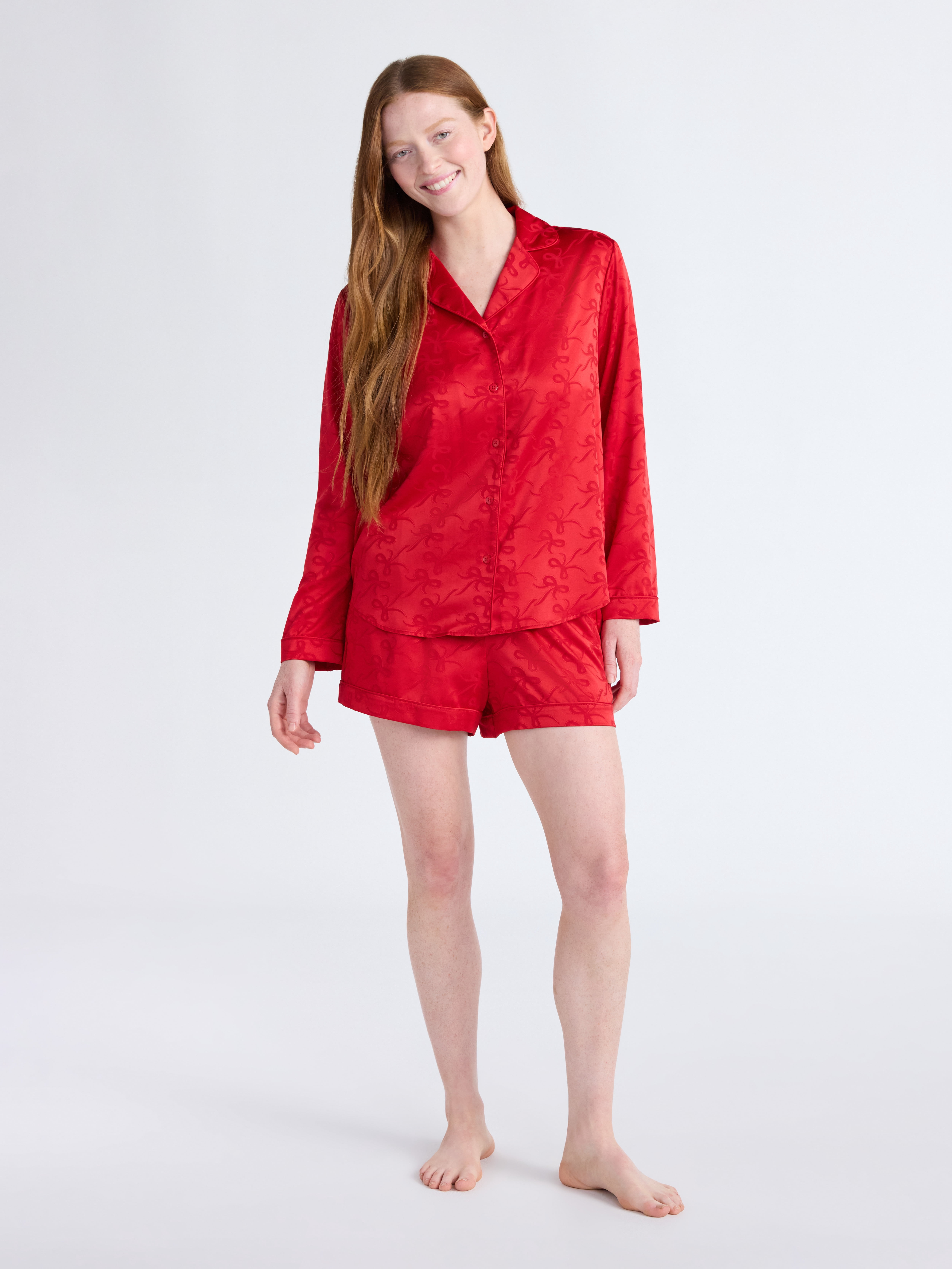 Joyspun Women’s Stretch Satin Notch Long Sleeve Top and Shorts Pajama Set, 2-Piece, Sizes XS-3X