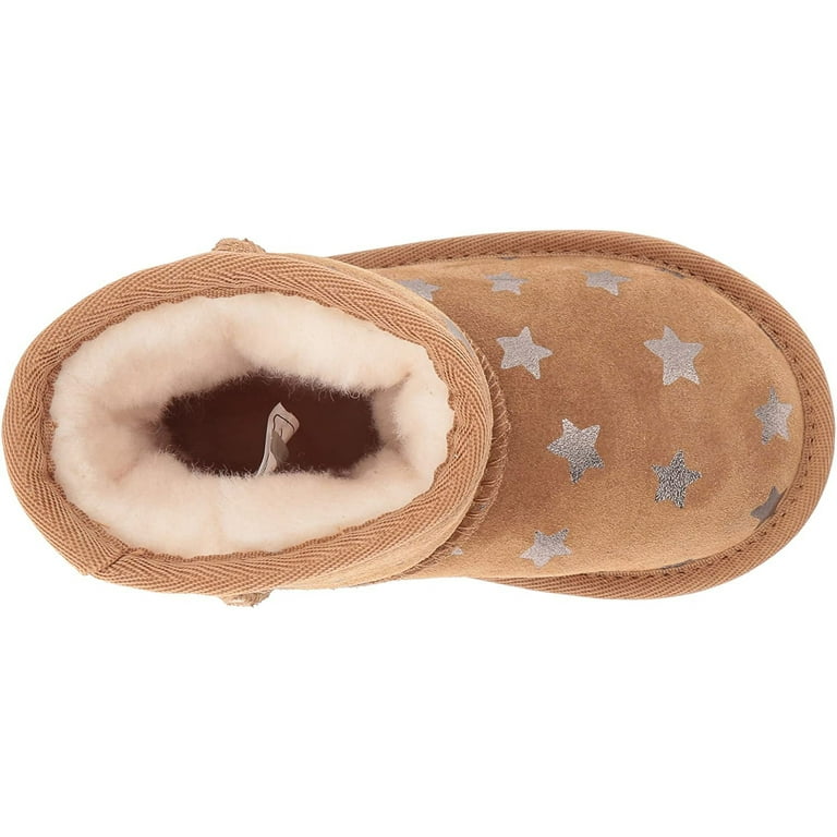 ugg classic short stars