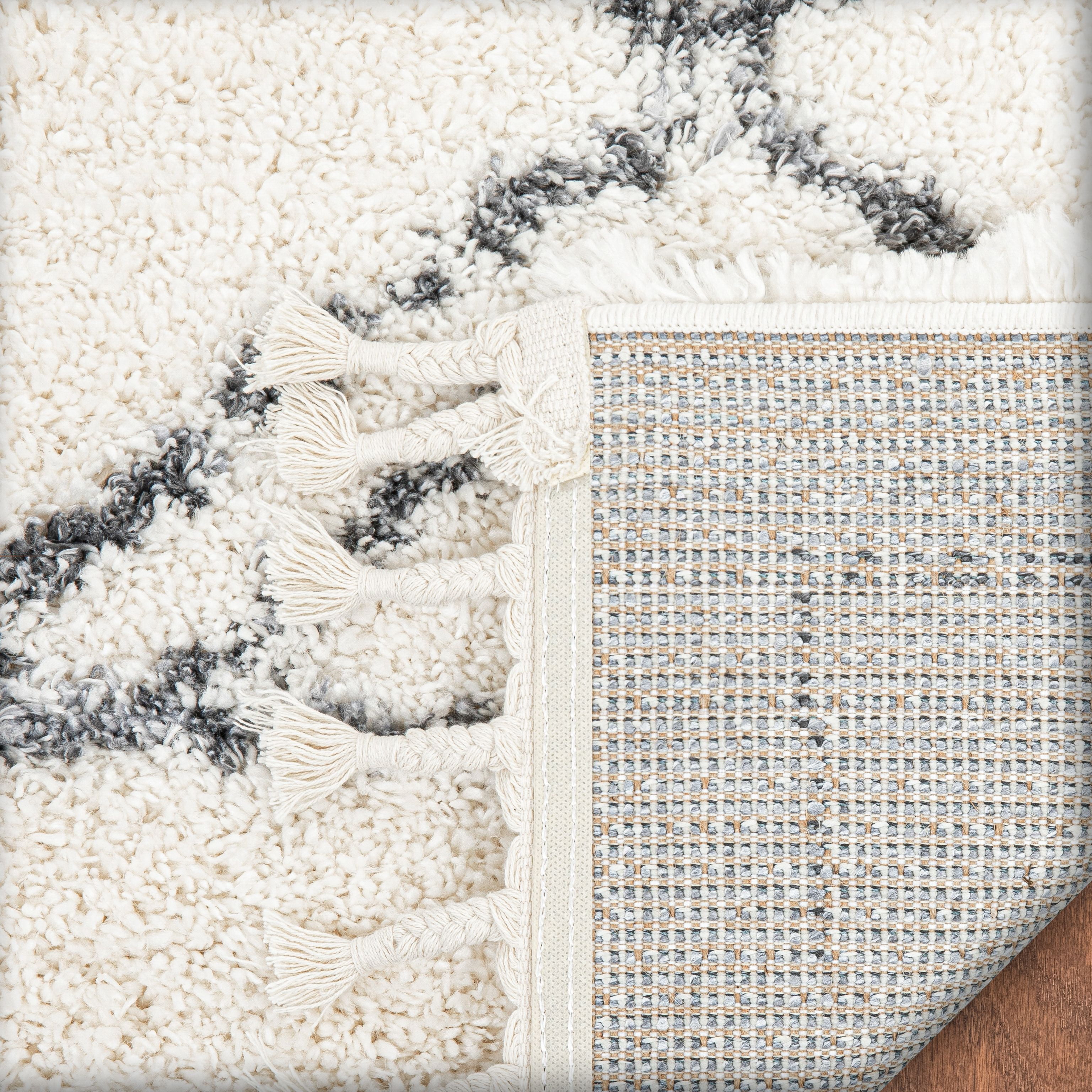 Well Woven Chloe Verdant Tribal Diamond Pattern Ivory 5'3" x 7'3" Super Soft & Thick Shag Area Rug