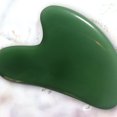 thumbnail image 3 of Planche de Jade Naturelle Guasha Outil Facial Gua Sha Masseur Racloir, 3 of 9