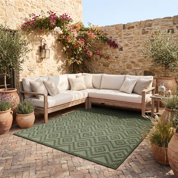 Nourison Versatile Diamond Geometric Flatweave Indoor Outdoor Area Rug Green 8' x 10'