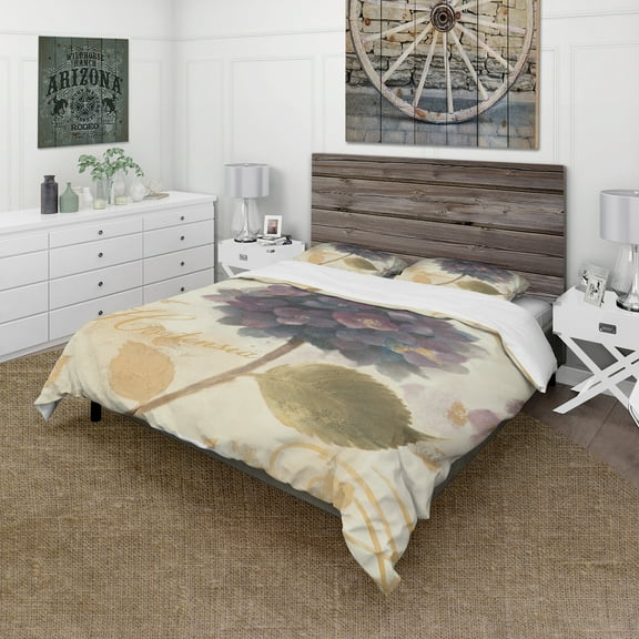 Designart 'Abundant Hydrangea Flower I' Cottage Duvet Cover Set