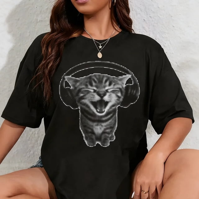 Playera de Mujer 100% Algodón con Audífonos y Gato Divertido - Diseño Grunge Y2K