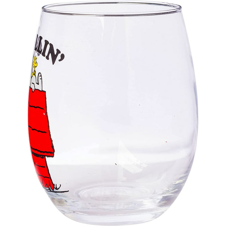 Snoopy Glass / Snoopy Wine Glass / Snoopy Gift / Snoopy Birthday / Snoopy  Decor / Snoopy Decorations / Snoopy Dog House / Peanuts Gang 