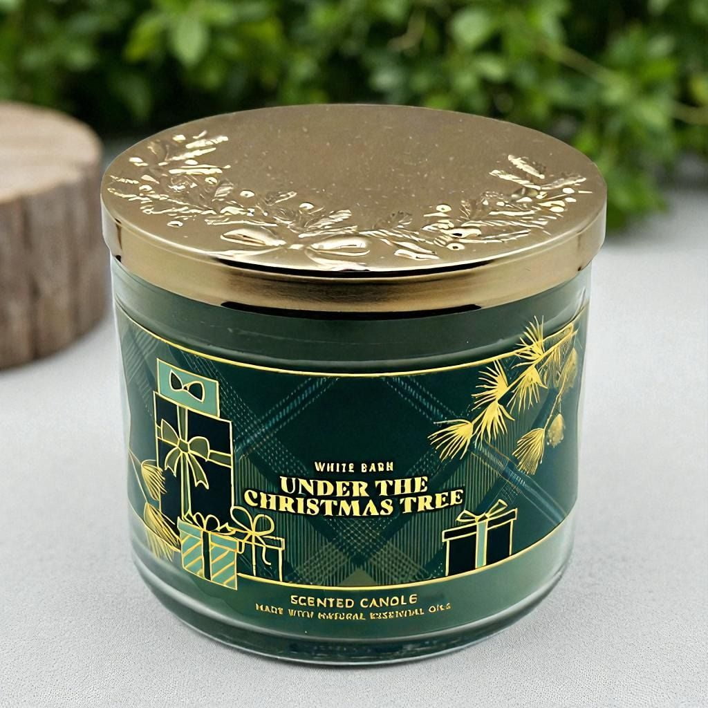 Bath and Body Works Under the Christmas Tree Scented 3-Wick Candle