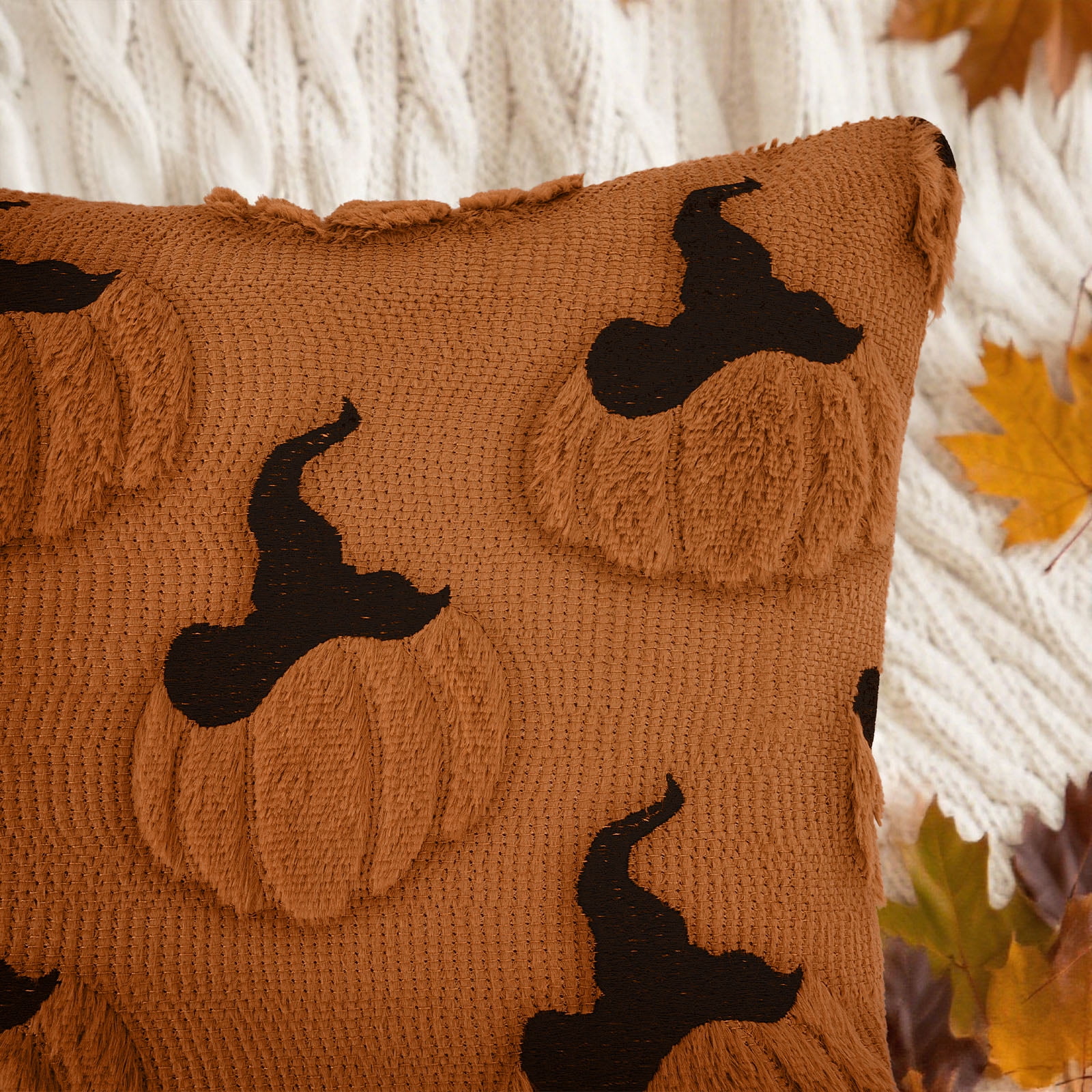 Sanmadrola Fall Pillow Covers 18x18 Throw Pillow Cases Set of 2 Halloween Thanksgiving Autumn Decorations Pumpkin Soft Plush Faux Fur Wool Couch Cushion Case for Sofa Bedroom Living Room Home Decor