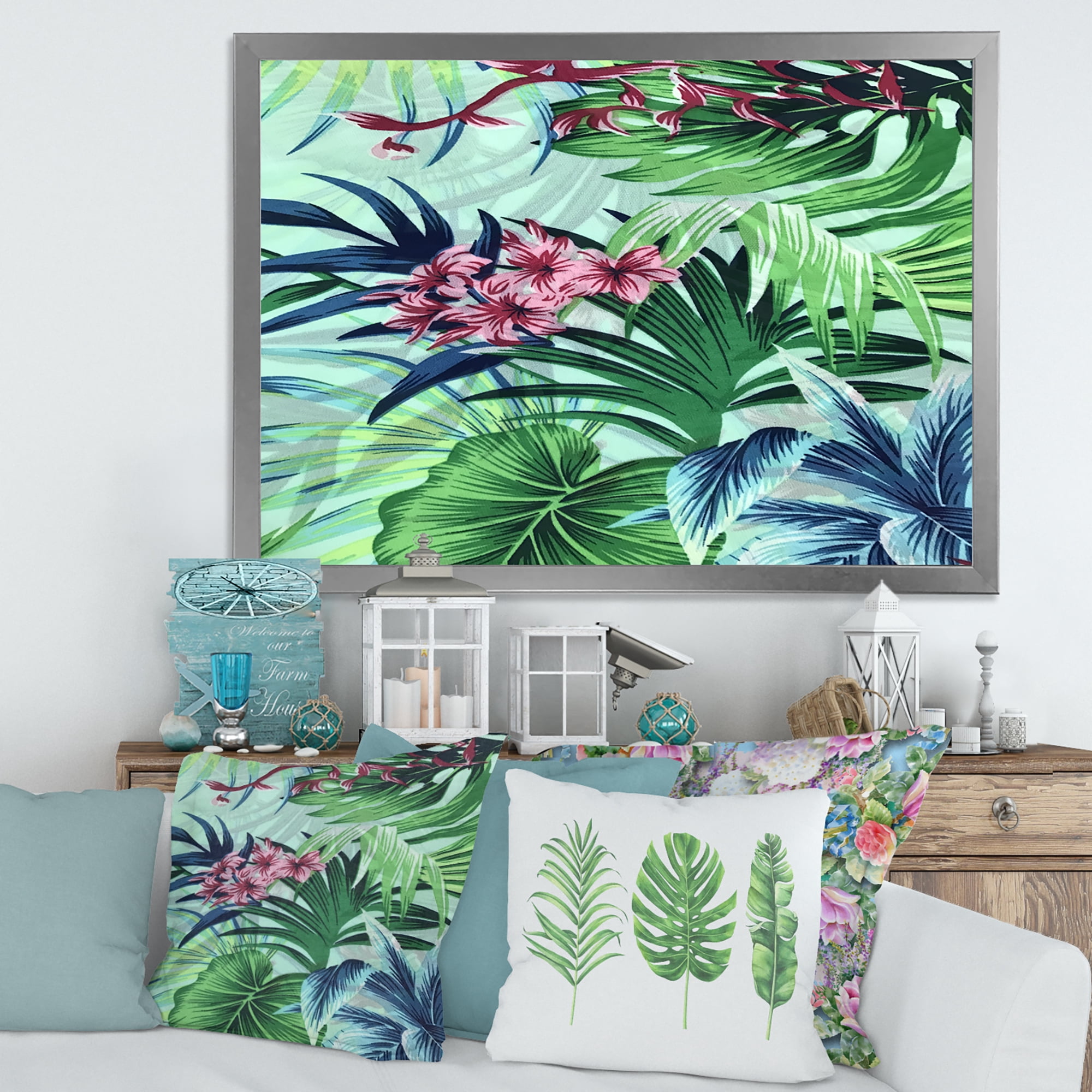 Designart 'VIntage Tropical Flowers VI' Traditional Framed Art Print