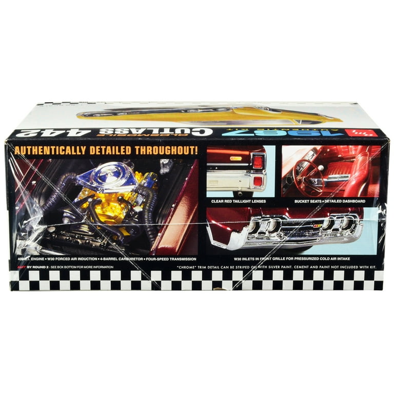 1967 Oldsmobile Cutlass 442 Skill 2 Model Kit 1/25 Scale Model by