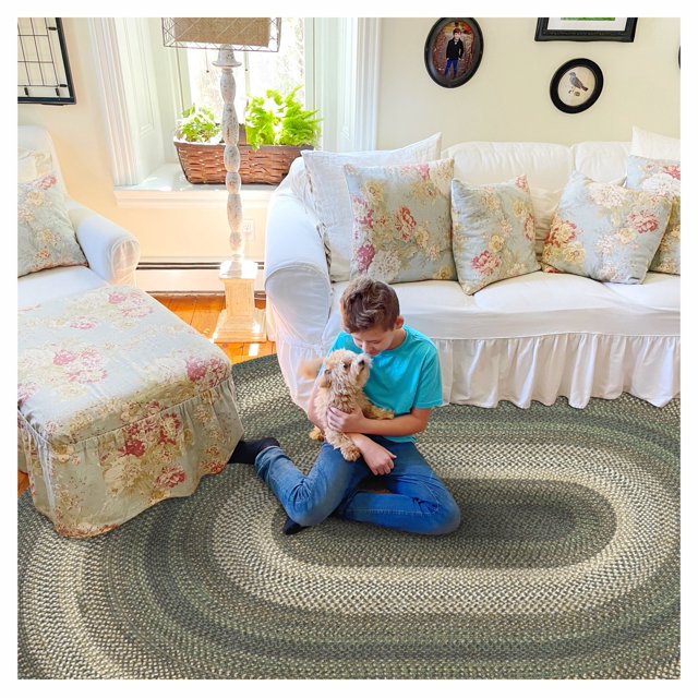 Homespice Cedar Ridge 8x10' Green Oval Braided Rug, Washable Dining