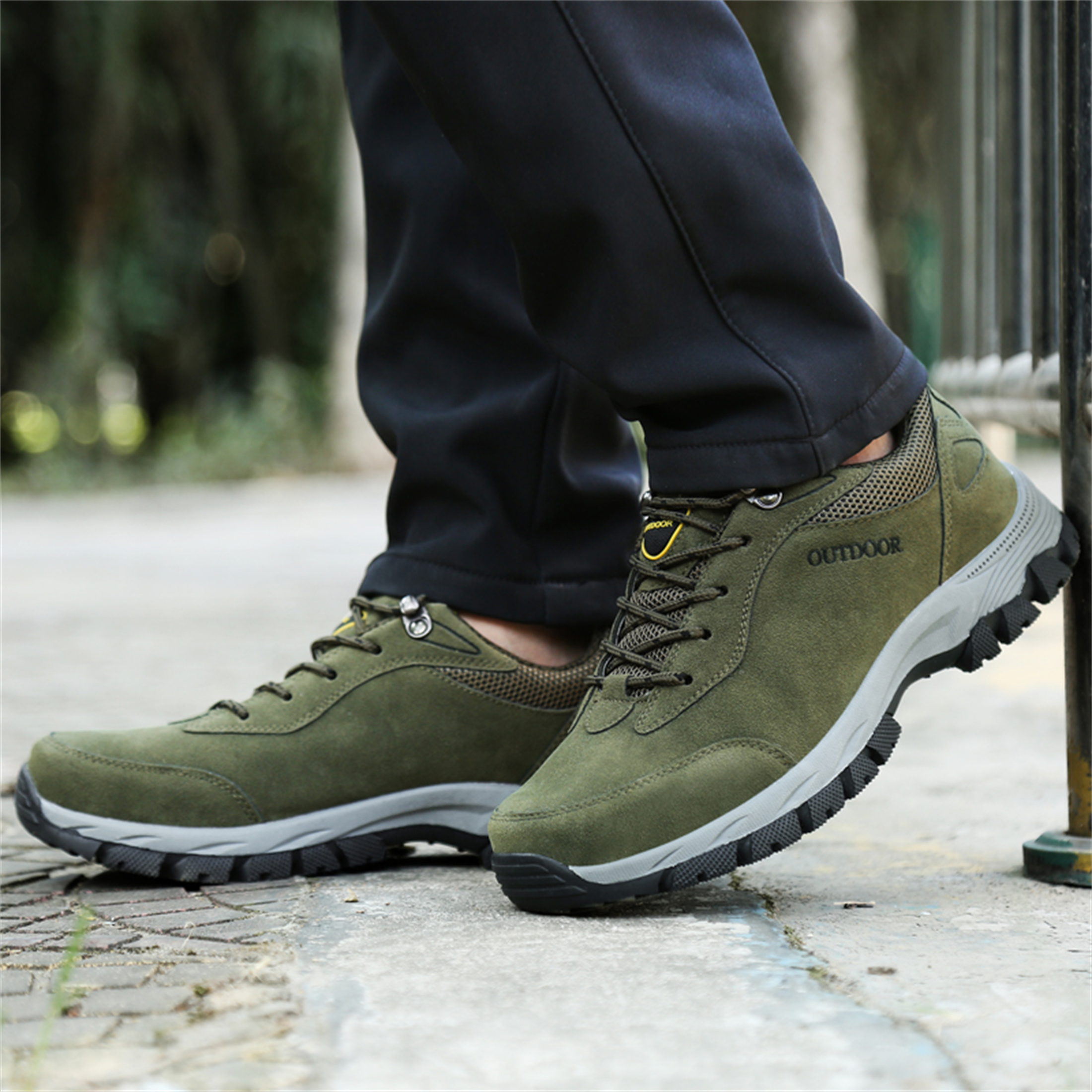 LASUDRAA Mens Waterproof Hiking Shoes Outdoor Trekking Trails Shoes Mountaineering Lightweight Athletic Shoes