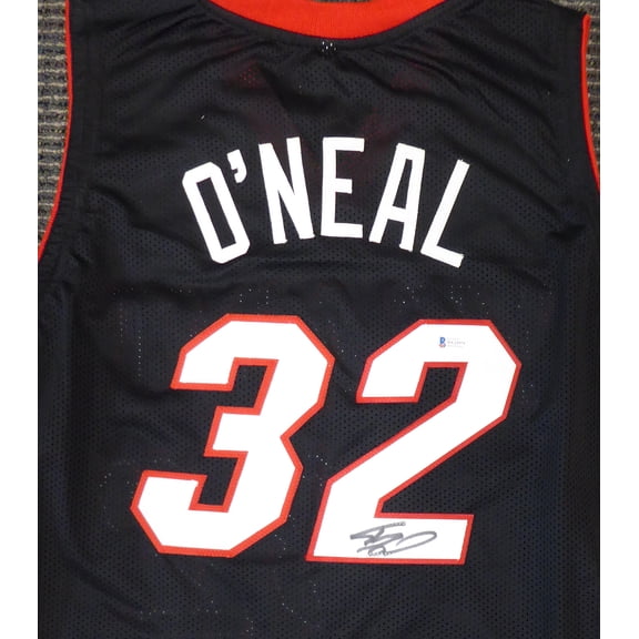 Miami Heat Shaquille Shaq O'Neal Autographed Black Jersey On 2 Beckett BAS 191016