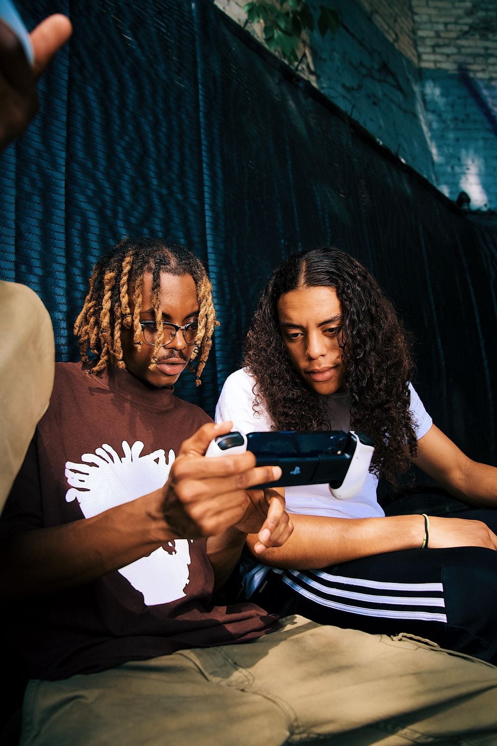 Backbone One - Manette de jeu pour Smartphone Android, édition Playstation - Transformez votre téléphone en console portable - Jouez à la Playstation, Steam, COD mobile, Diablo Immortal, Minecraft & p