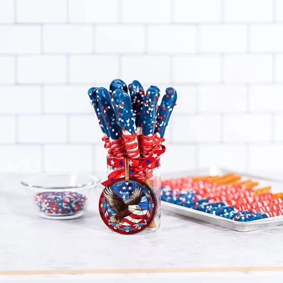 Patriotic Circular Wall Art - Red White & Blue Flag-Themed Decor for 4th of July, Memorial Day & Veterans Day - Indoor/Outdoor Metal Hanging Decoration for Home & Garden