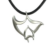 BIG BLUE BY ROLAND Manta Ray Necklace Pewter Pendant- Manta Ray Gift for Women and Men, Stingray Necklace, Gifts for Divers, Sea Life Jewelry for Divers, Stingray Charm