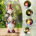 thumbnail image 3 of Estatua de gnomo de jardín con luces solares centelleantes de 30 cm, 3 of 9