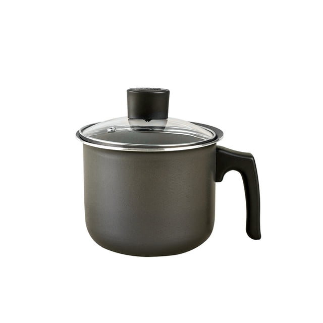 hervidor recto cinsa magnifica 14cm gris, vista frontal 3/4 con tapa de vidrio y asa ergonómica negra; cuerpo cilíndrico gris mate de 14 cm con borde metálico pulido y pomo alto, apto para estufa y uso multiusos en cocina.