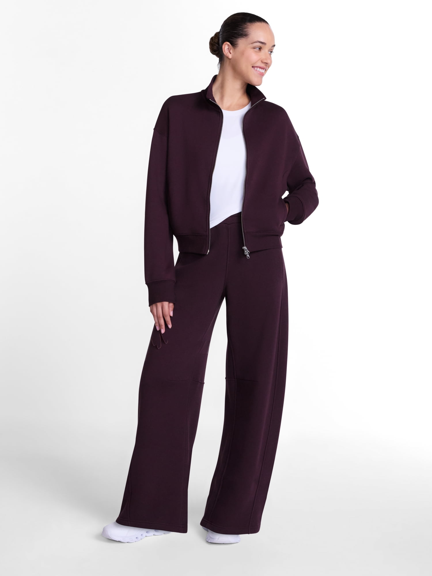 Athletic Works Women's and Women's Plus Barrel Leg Fleece Pants, 28.5" Inseam, Sizes XS-4X