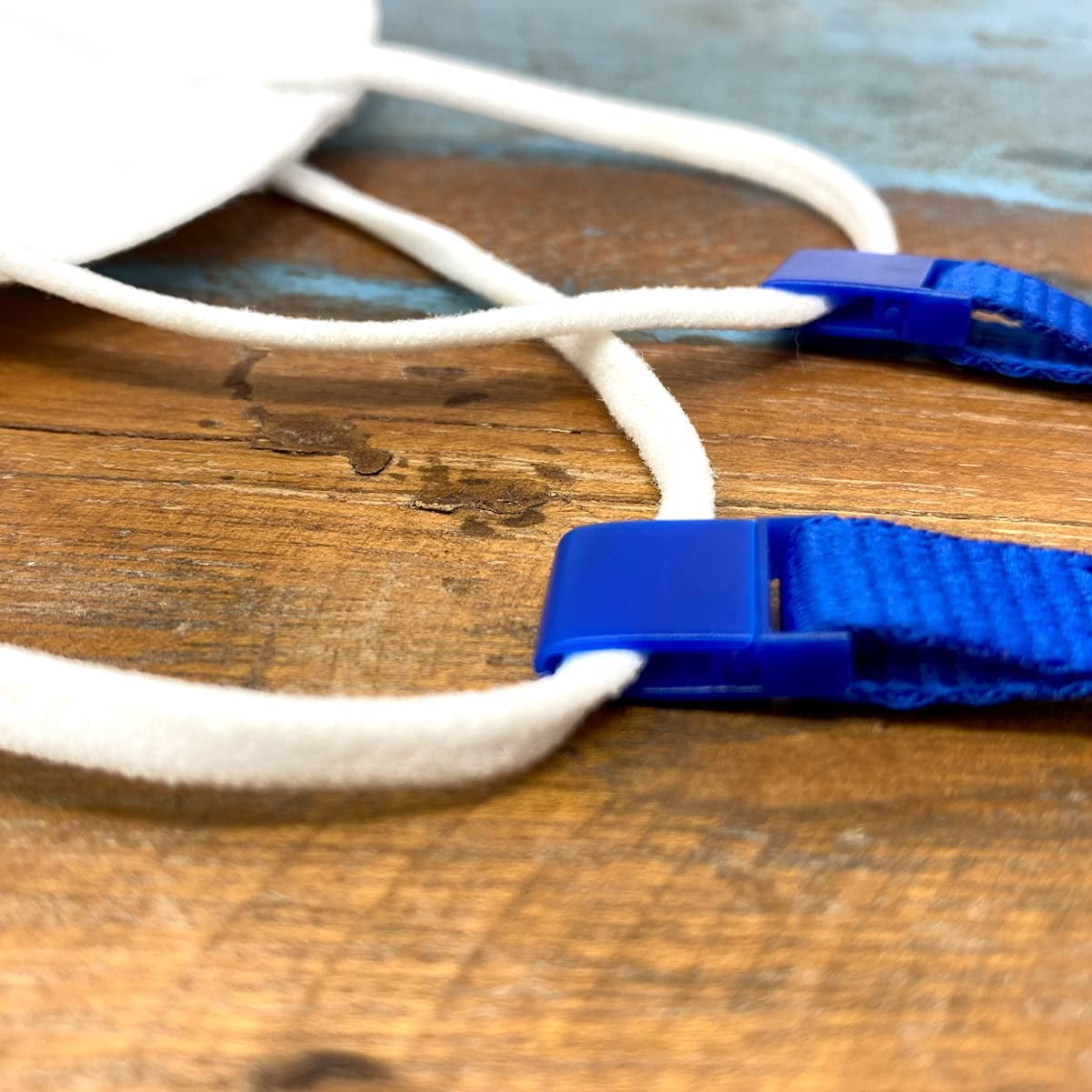 100 Pack - MRI Safe Double Ended Lanyards 2 Slim Plastic Clips - Metal Detector Friendly No Twist Badge and Face Mask Holders for Travel, Conferences & Special Events Specialist ID (Royal Blue)