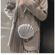 thumbnail image 3 of Bolso de mano de noche Mini Seashell para mujer, bolso cruzado, bolso de hombro, bolso de hombro pequeño y bonito con cadena para mujeres y niñas pequeñas, 3 of 5