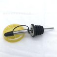 thumbnail image 4 of Paquete de 12 vertedores rápidos de acero inoxidable con vertedores de licor cónicos con tapa de goma, higiénicos, aptos para lavavajillas, se adapta a la mayoría de los labios de botellas clásicas, 4 of 4