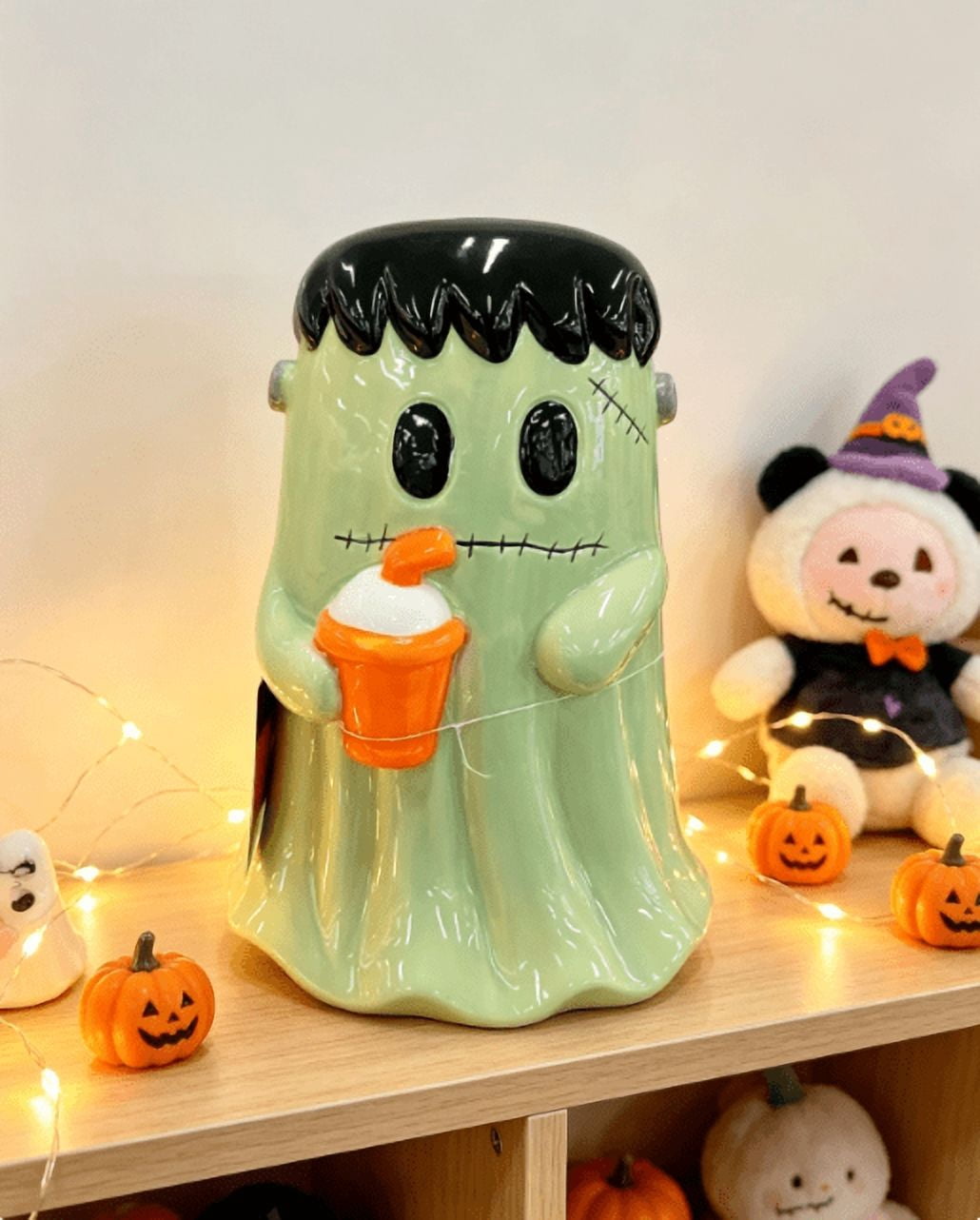Frankenstein Pauly D Halloween Figurine, Cute Cartoon Monster Resin Statue, Indoor Tabletop Holiday Decor Ornament (A)