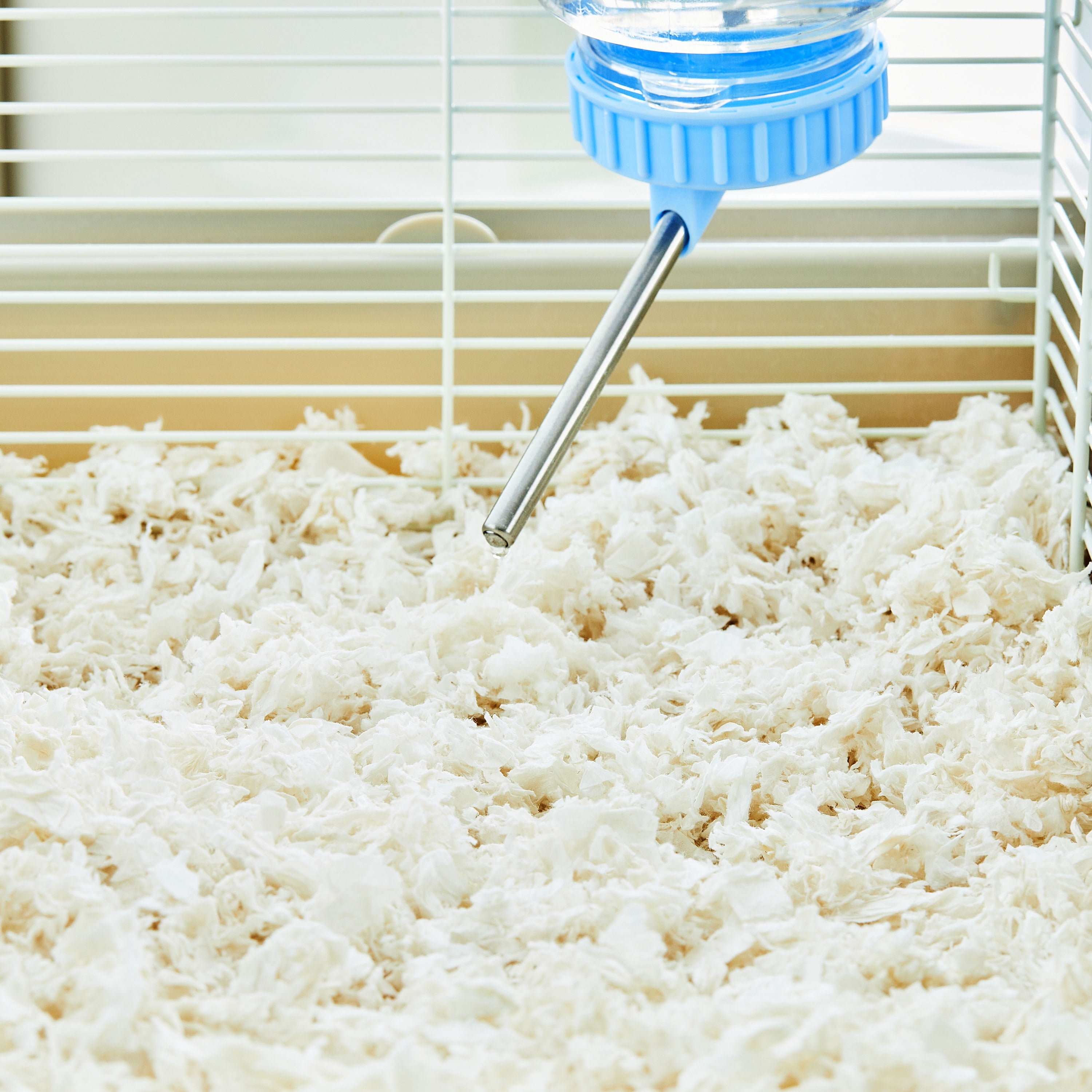 (3 pack) Vibrant Life Small Animal Bedding, White Paper, 36 L Bag