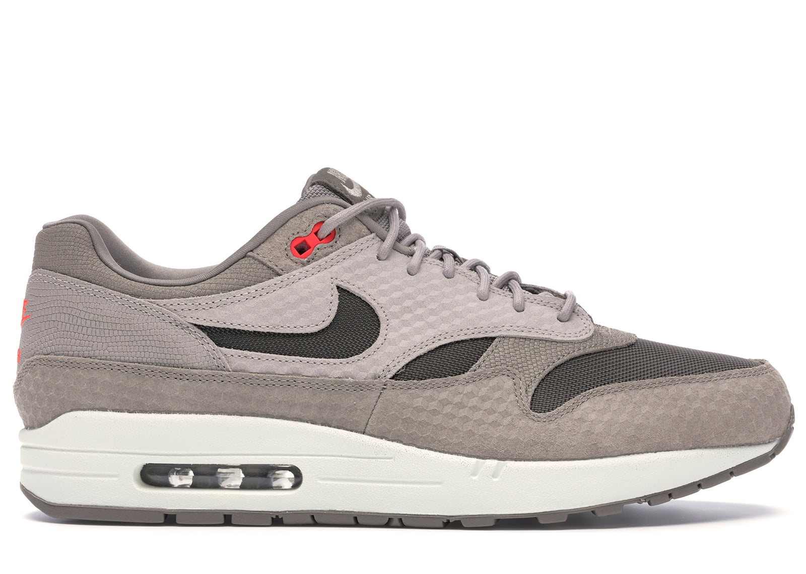 nike air max 1 cut out swoosh moon particle