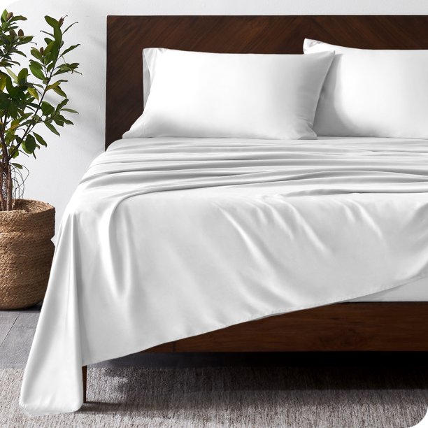 PURE COMFORT MICROFIBER COMFORTER SET, Furniture & Home Living, Bedding &  Towels on Carousell