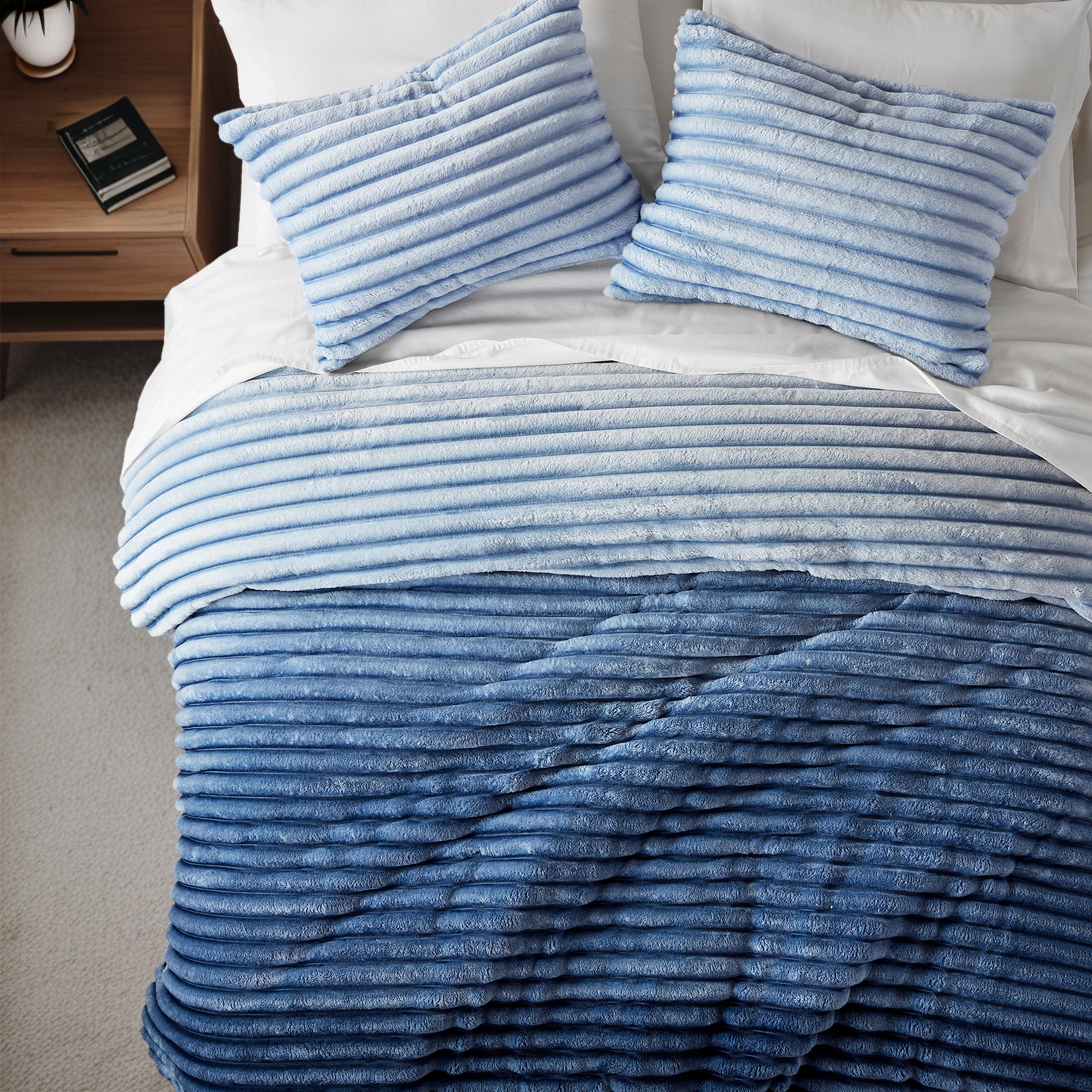 Regency Heights Twin/Twin XL Fluffy Ribbed Plush Comforter Set 2-Piece Bedding Set Blue Ombre