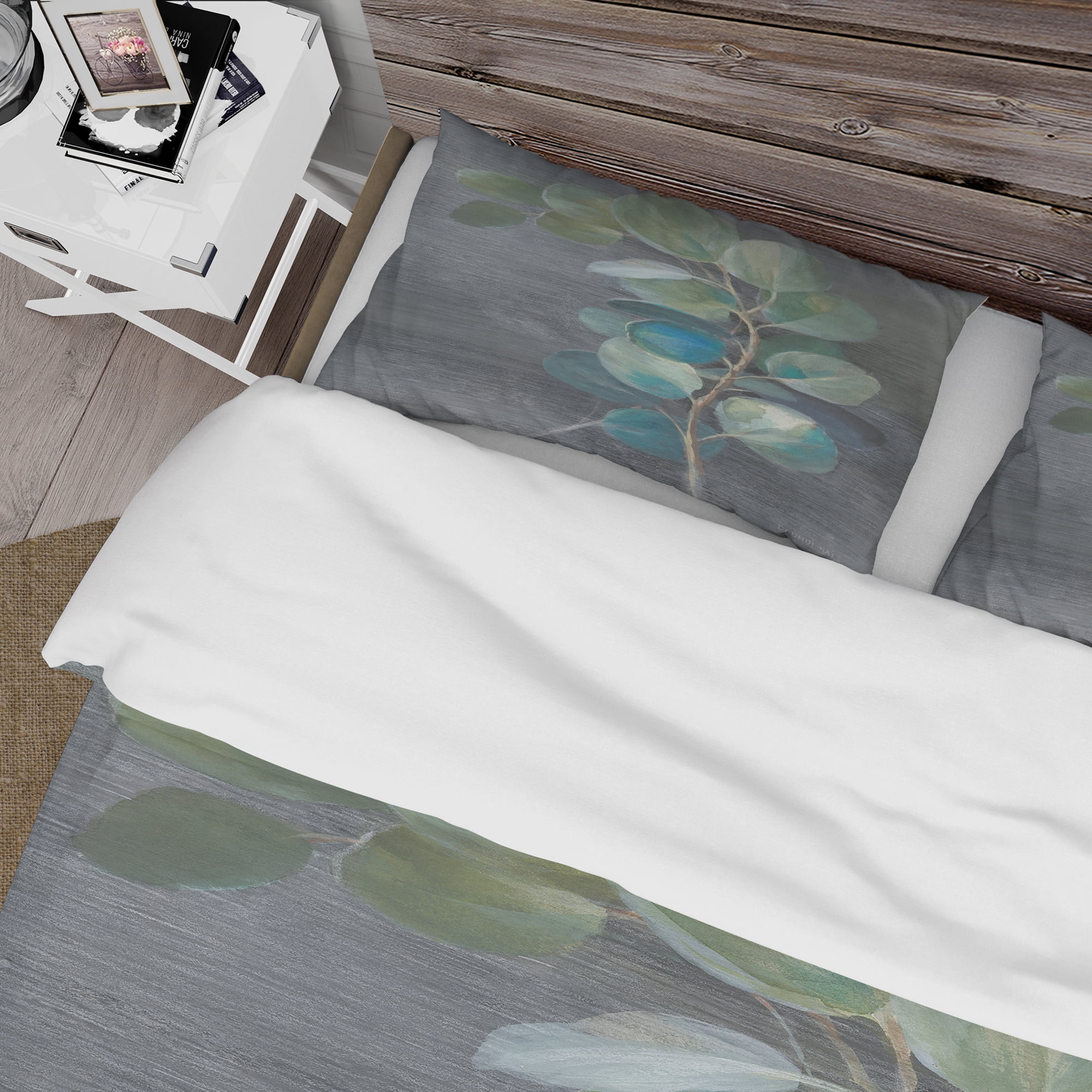 Designart 'Fresh leaves II' Cottage Duvet Cover Set