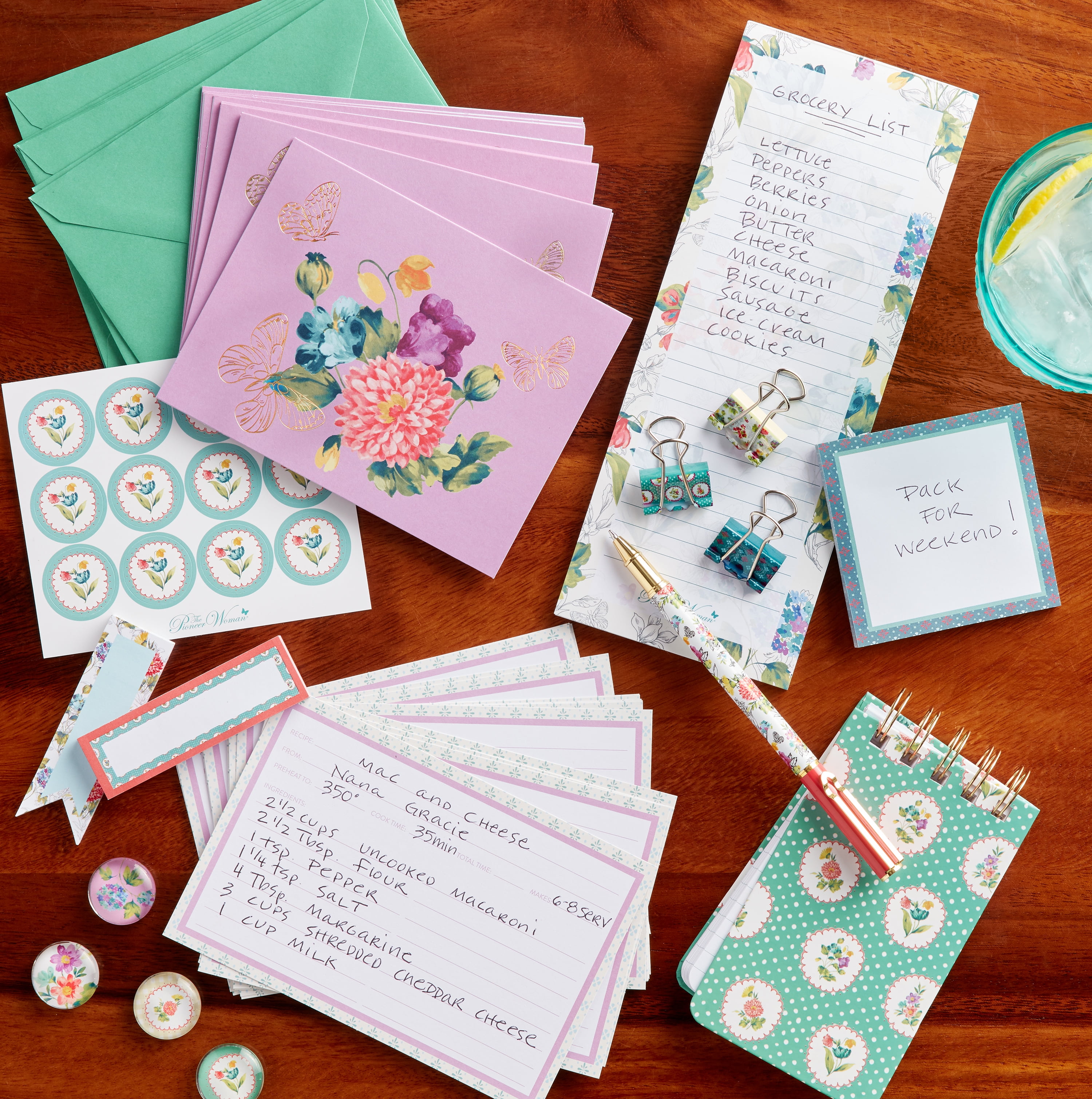 The Pioneer Woman Blooming Bouquet 59-Piece Stationery Set