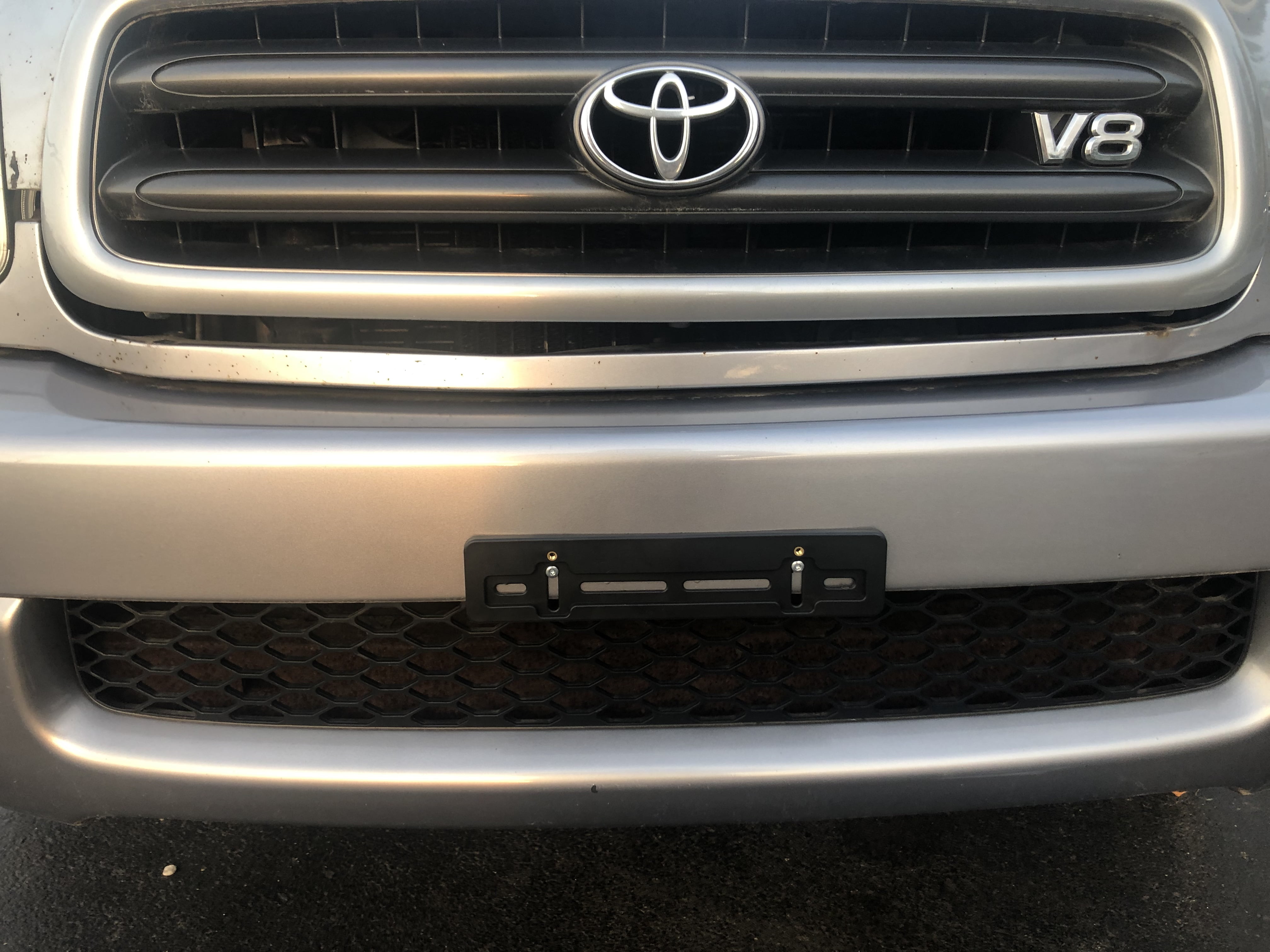 Brand New Replacement Toyota Tundra License Plate Frame In Black 