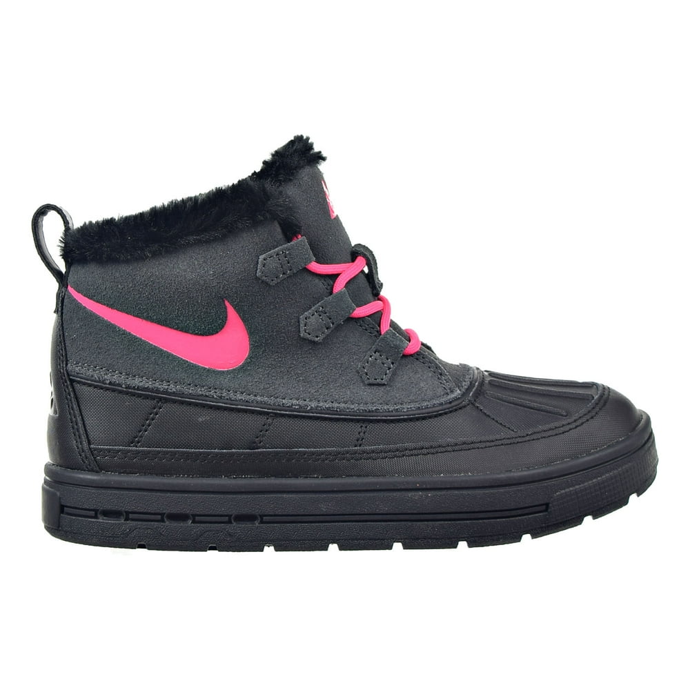 nike woodside chukka boots