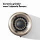 thumbnail image 4 of Molinillo de pimienta OXO Good Grips contorneado sin problemas, 4 of 7