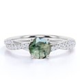 thumbnail image 1 of JeenMata Anillo de Compromiso 1 Quilate con Ágata Verde Musgo Druzy Natural y Pavé de Moissanita en Diseño Trenzado Infinito en Baño de Oro Blanco 18 K sobre Plata, 1 of 6