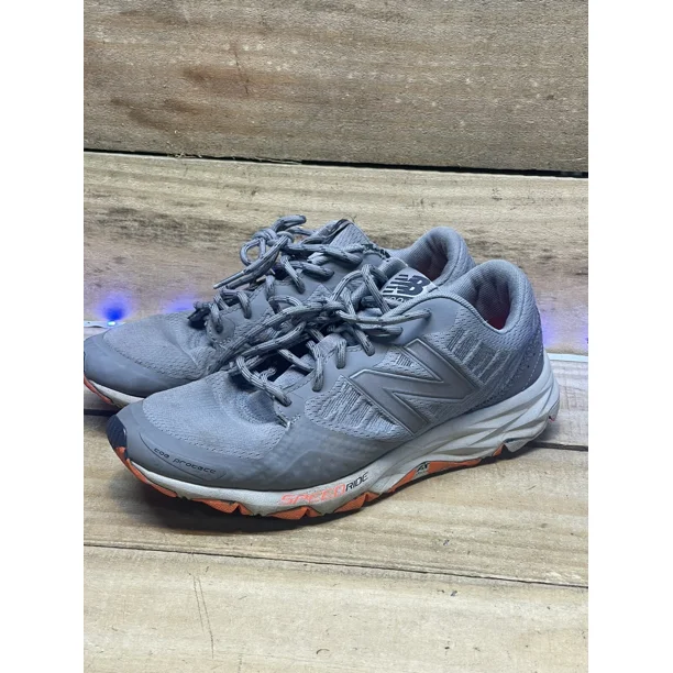New Balance 690 V2 Mens Shoes Sneakers Size 7.5 Gray MT690LG2 Running Athletic