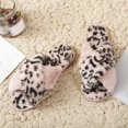 thumbnail image 2 of Pantoufles en Peluche Léopard Douces à Bande Croisée pour Femmes, Pantoufles Duveteuses, Chaussures à Bout Ouvert, Sandales à Enfiler pour Intérieur Extérieur, 2 of 5