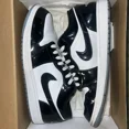 thumbnail image 1 of Ni - ke Air Jordan 1 Low SE Concord DV1309-100 Mens Size 14 Panda Pre-owned White Black, 1 of 5